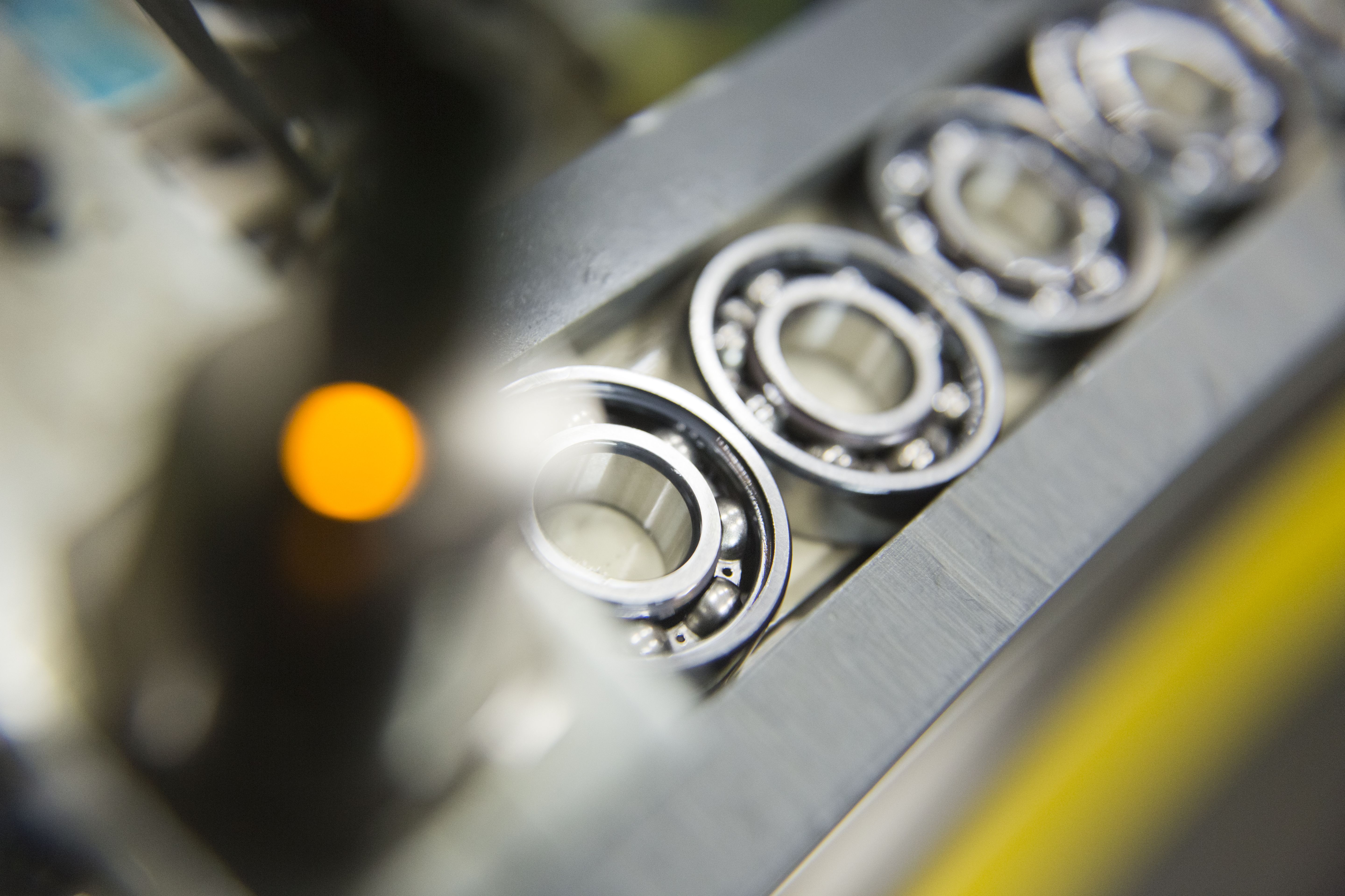 Технология производства подшипников - обработка пластмасс