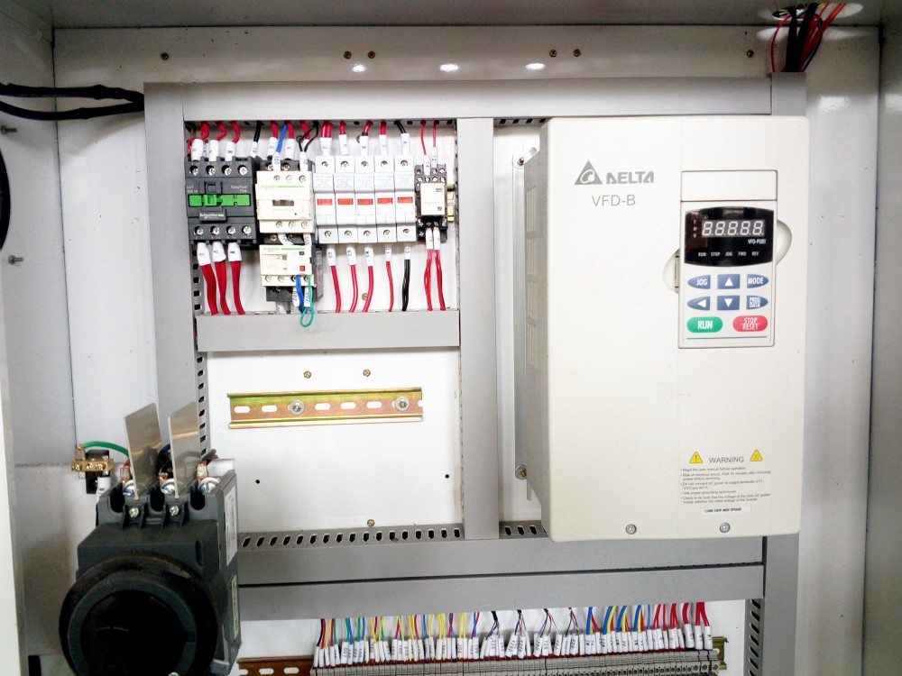 Как обслуживать вашу машину зимой？