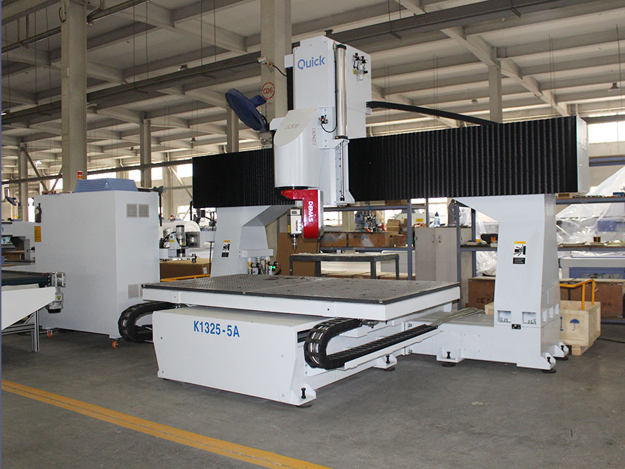 Фрезерный станок с ЧПУ по дереву 5 Axis K1325-5A