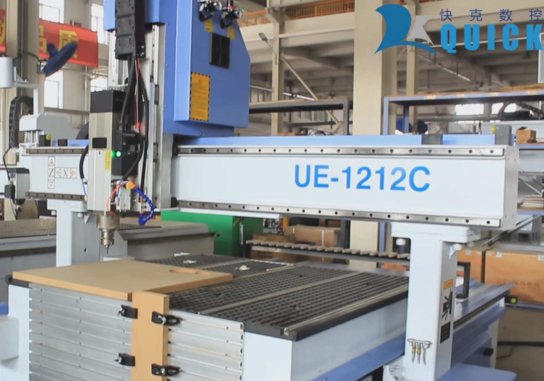 Деревообрабатывающий линейный ATC CNC-обрабатывающий центр UE-1212C