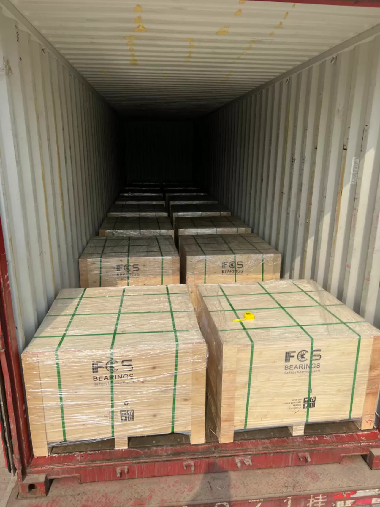 FOCUS BEARING envió 2000 rodamientos para camiones a Dubai