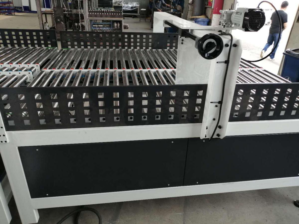 全自动打包机5.1.jpg 全自动打包机5.1.jpg