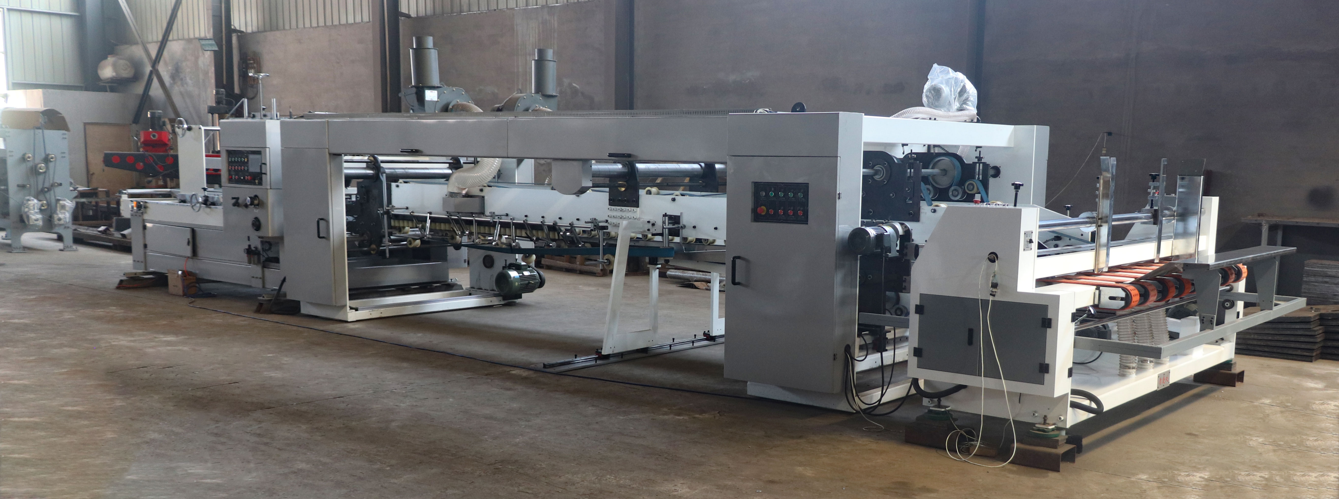 Máquina de impresión flexográfica automática de cuatro colores con línea de unión de troqueladora y plegadora encoladora