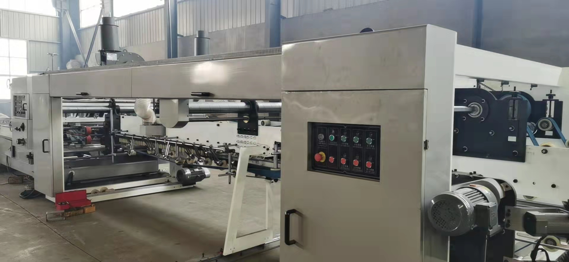 Máquina de impresión flexográfica automática de cuatro colores con línea de unión de troqueladora y plegadora encoladora