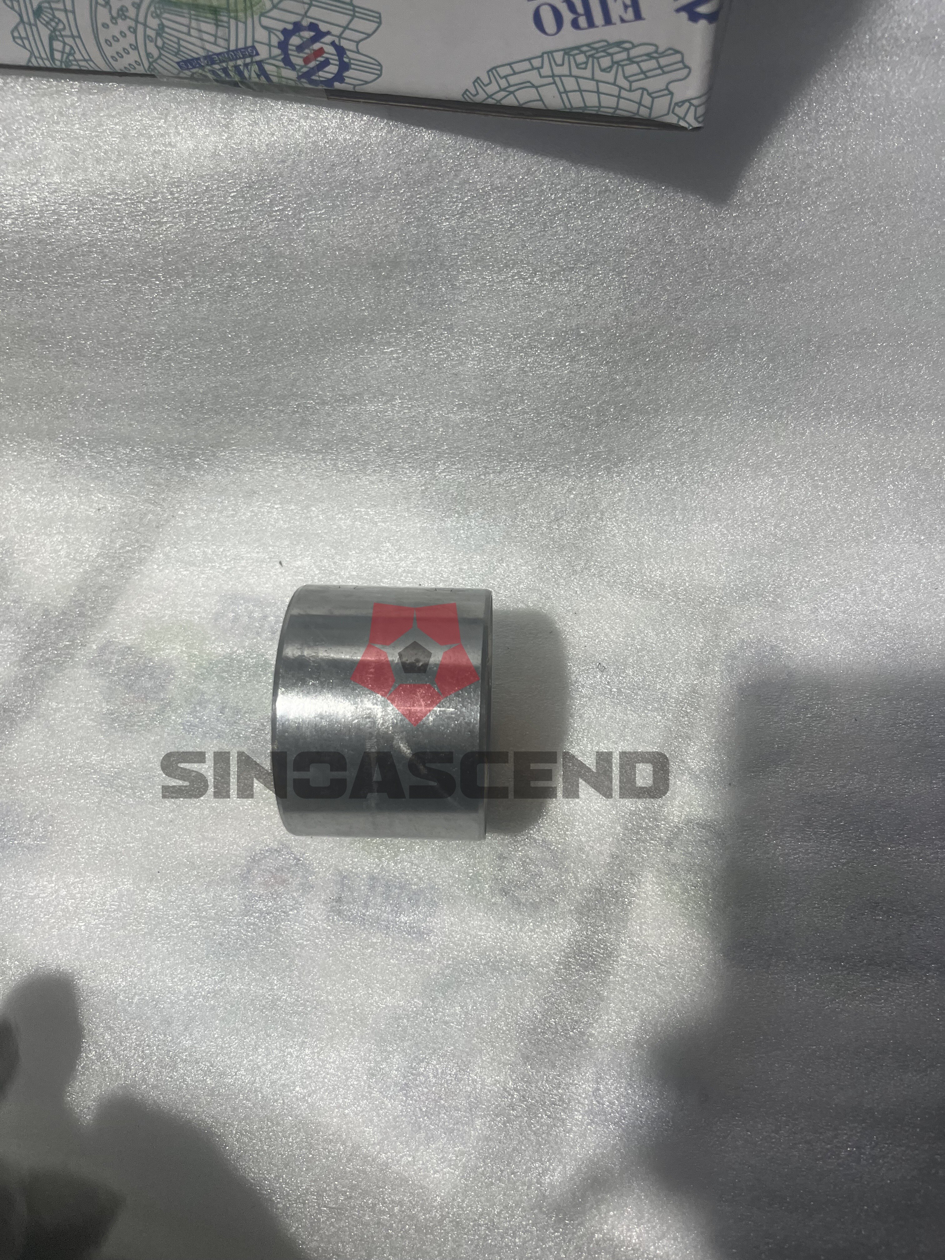 Втулка главной передачи 42102308