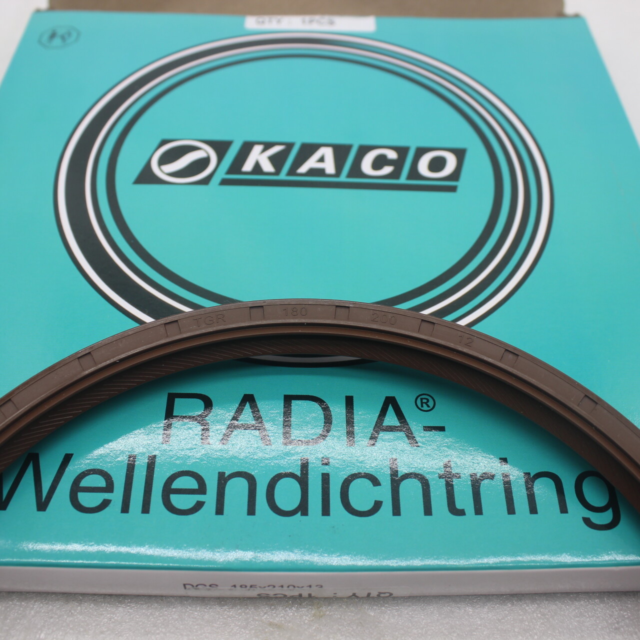 Масляное уплотнение 40102173