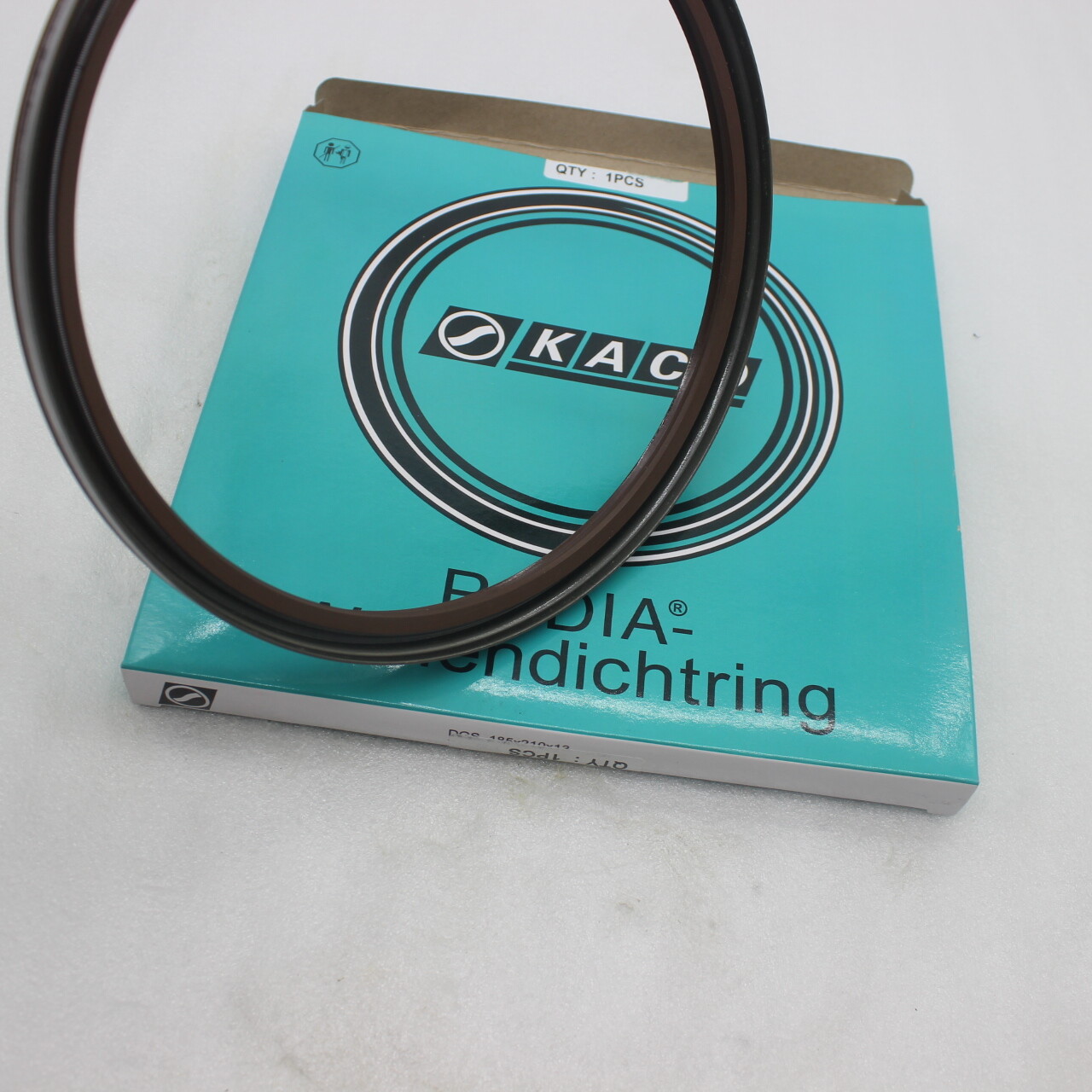 Масляное уплотнение 40102173