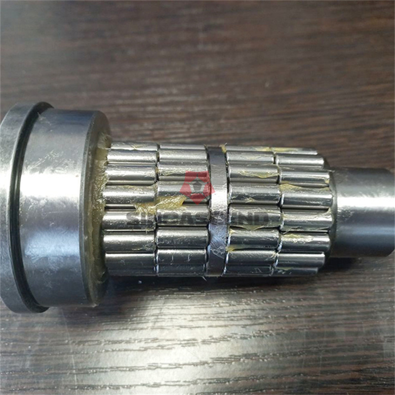 Штифт планетарного колеса + ролик 42064785