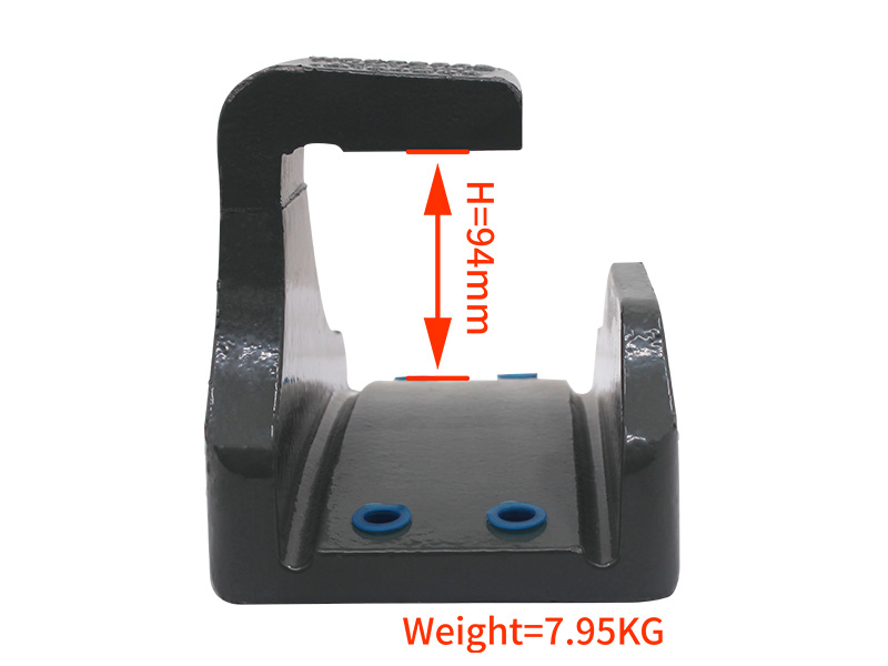 Сиденье из стальной пластины (слева)