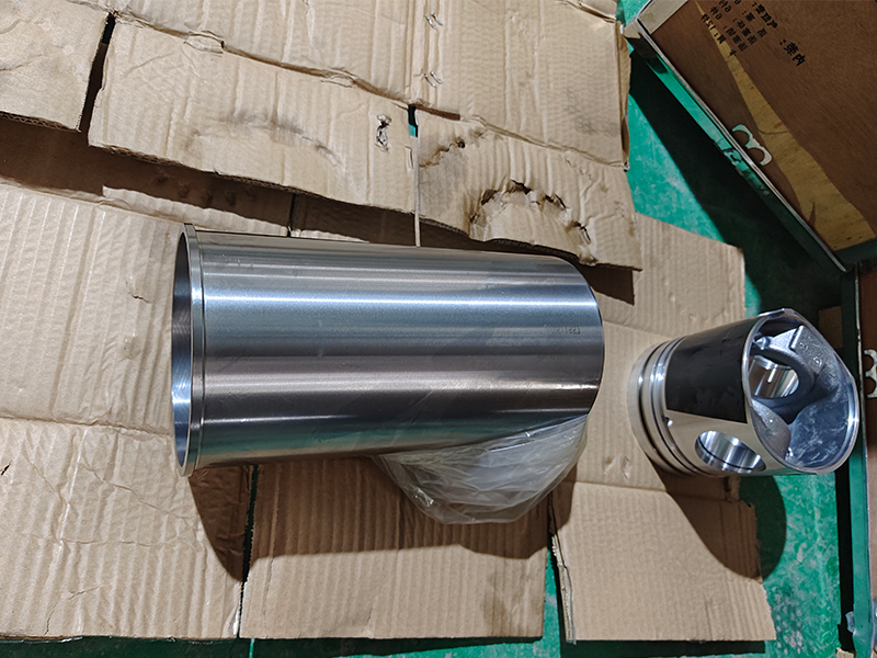 Радиатор 1300-96904