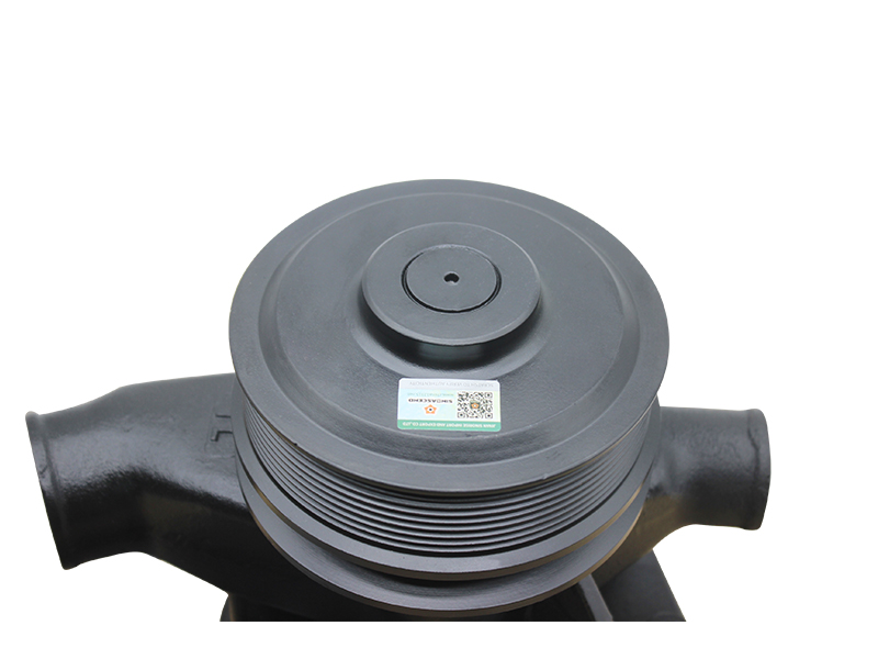 Водяной насос 612600061426