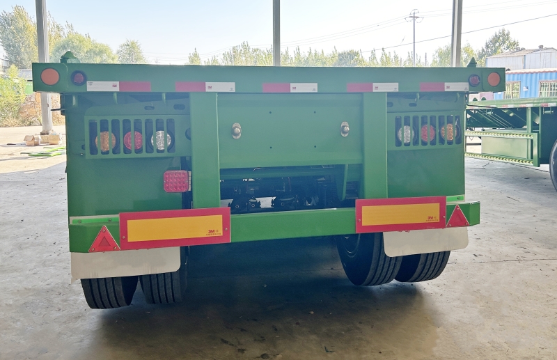 3 axle flatbed trailer (8).jpg 3 axle flatbed trailer (8).jpg