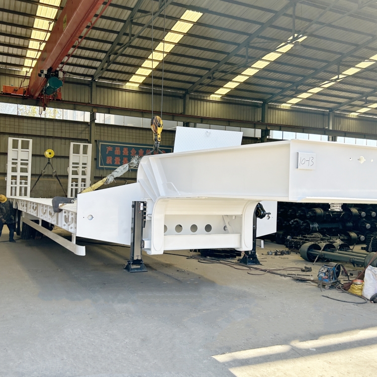 Tri Axle 60 Ton Low Bed Trailer