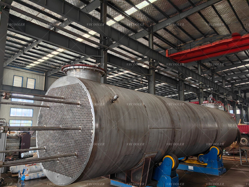 Fluid Distribution in Shell and Tube Heat Exchangers.jpg Fluid Distribution in Shell and Tube Heat Exchangers.jpg