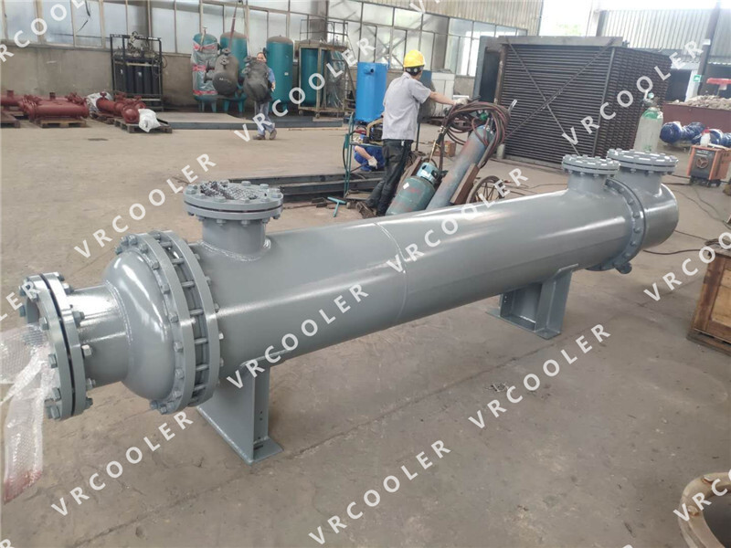 How does a gland-steam condenser work?