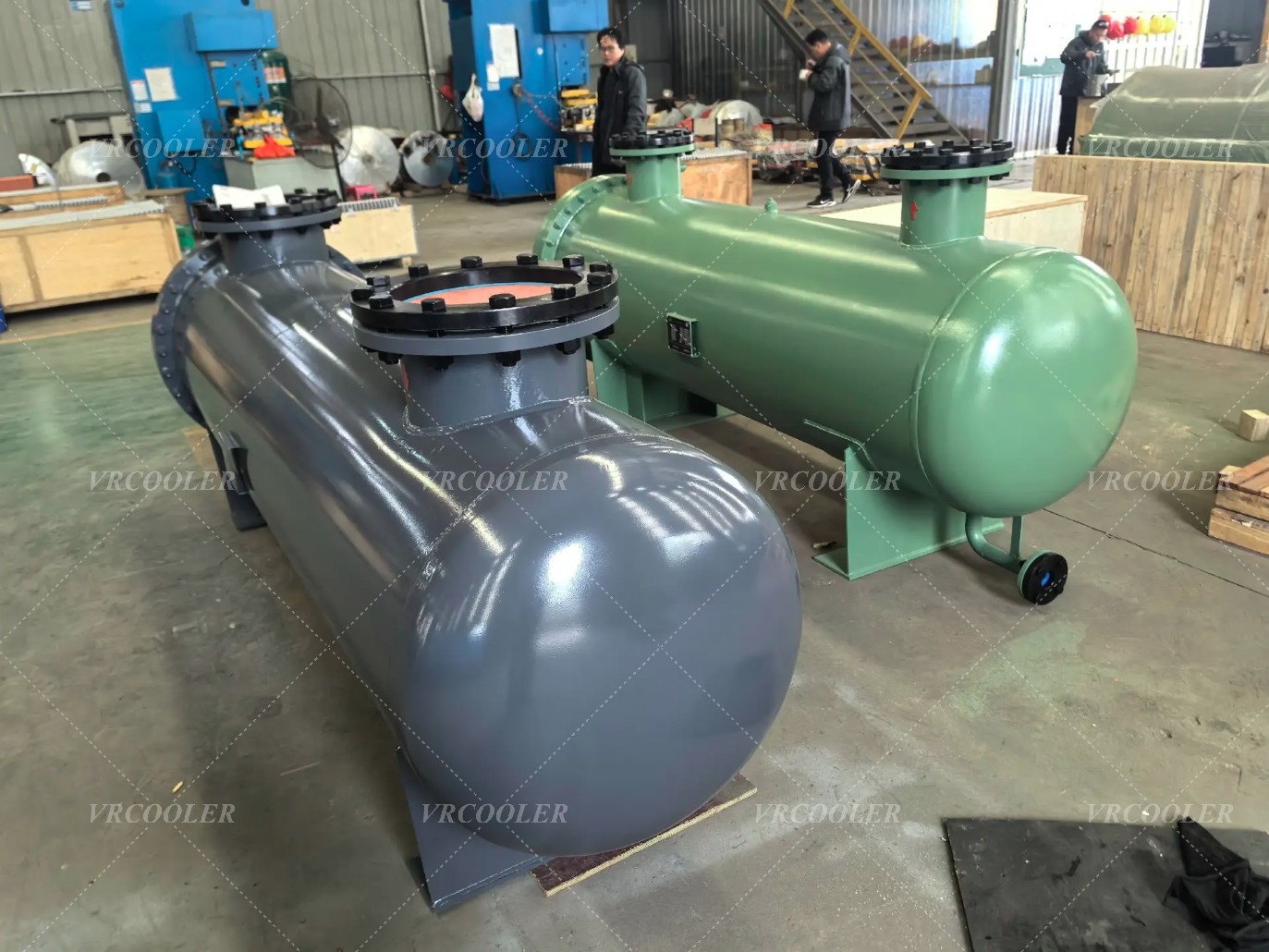 Why is a shell and tube heat exchanger suitable for compressor heat recovery?