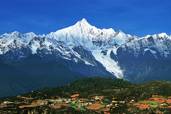 Diqing Culture and Tourism