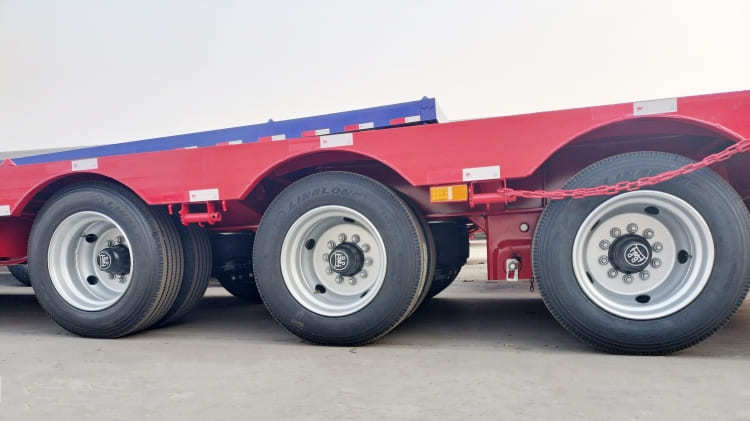 3 axle low loader trailer (4).jpg 3 axle low loader trailer (4).jpg