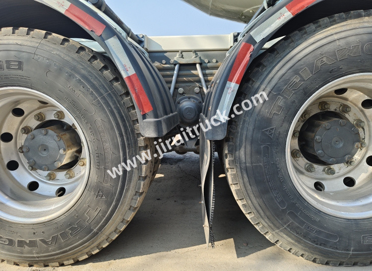 howo tx mixer truck (6).jpg howo tx mixer truck (6).jpg