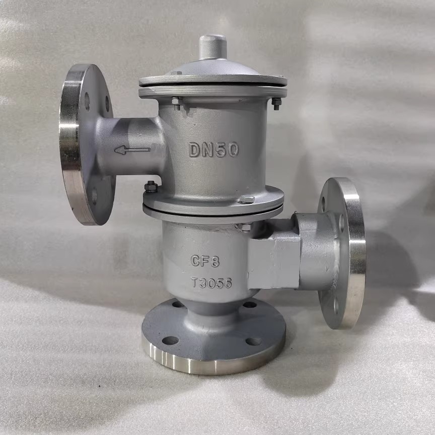 带双接管阻火呼吸阀