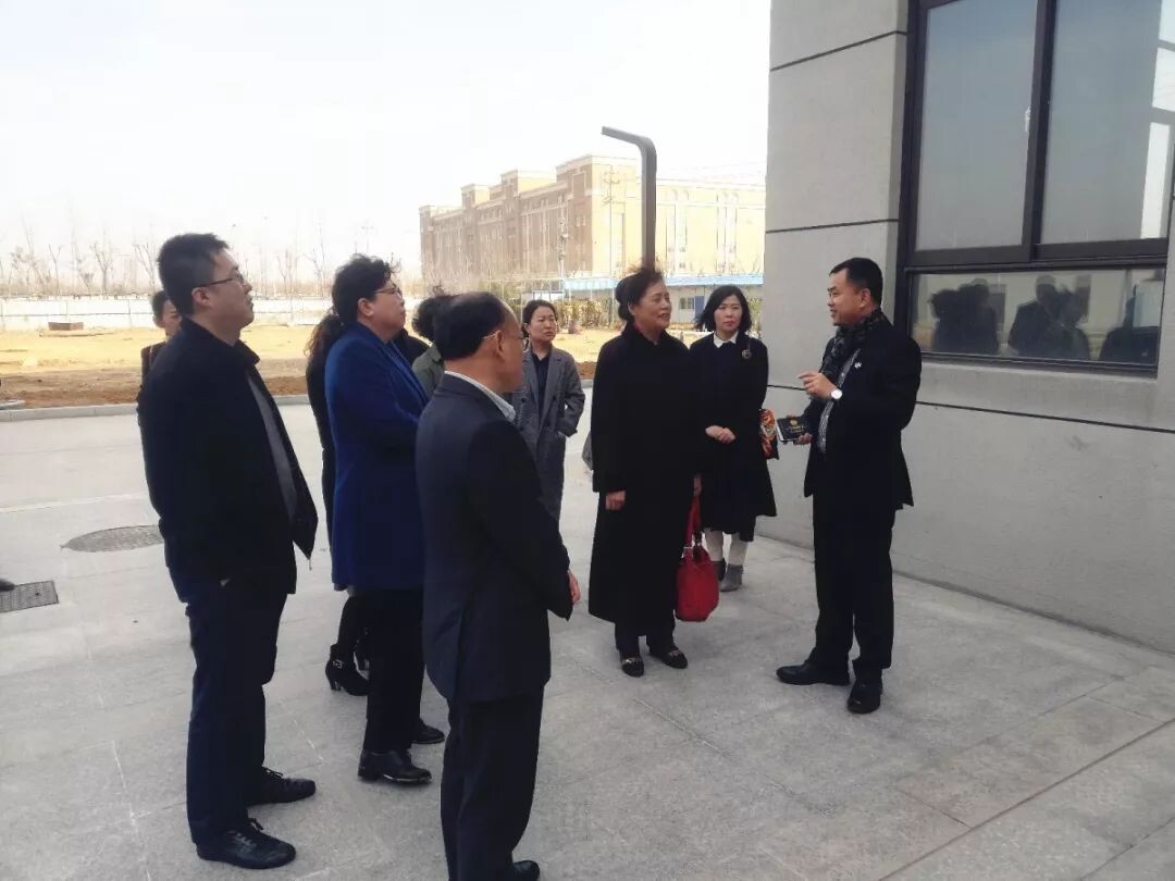 热烈欢迎青岛市市南区政协医卫组委员考察立菲医疗器械创新园