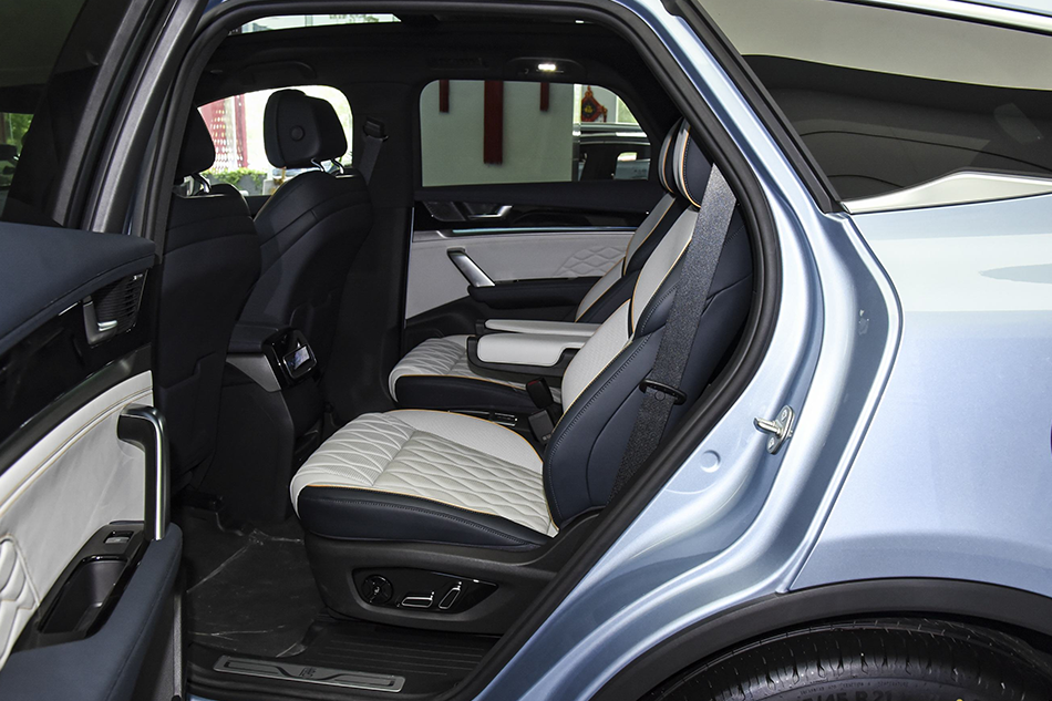 ​BYD Тан Новая Энергия