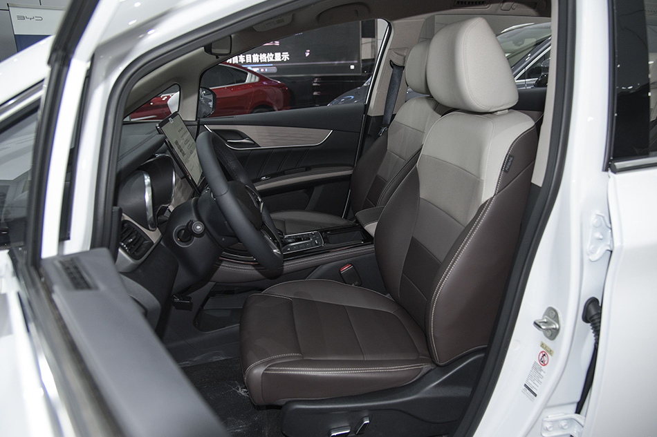 BYD Song MAX Новая энергия