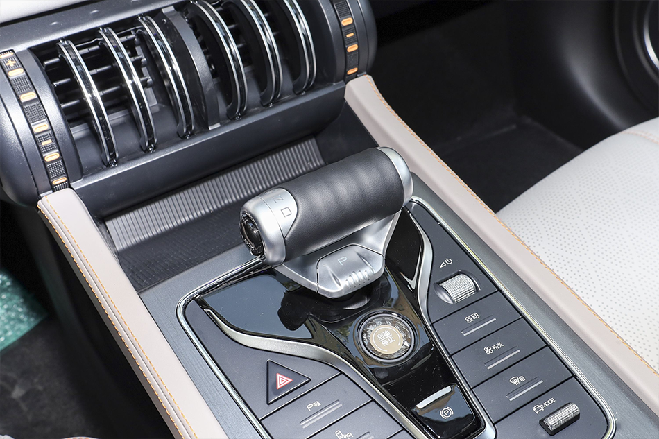  BYD юань ПЛЮС