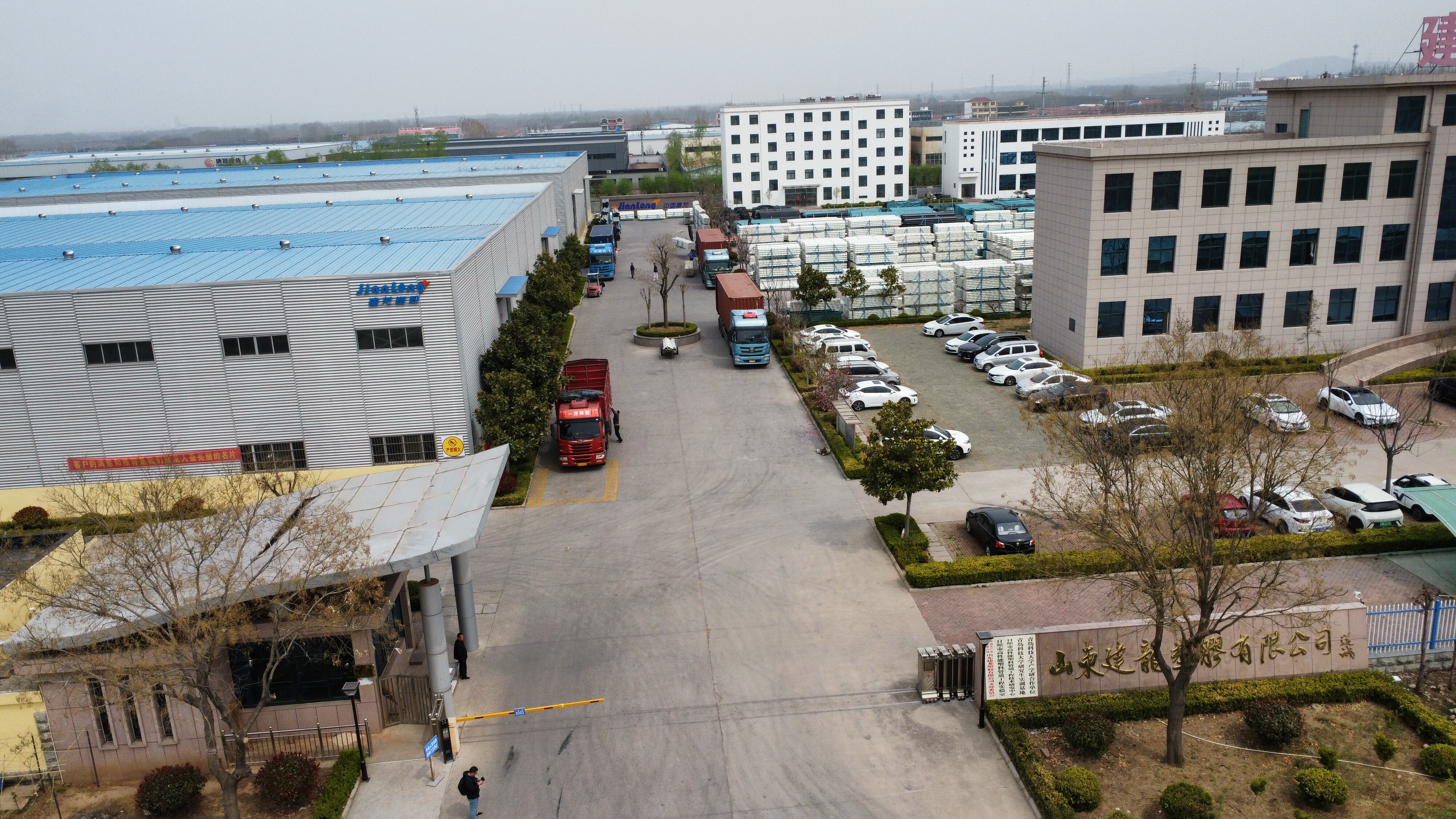 Одно из крупных отечественных предприятий по производству и эксплуатации пластиковых труб