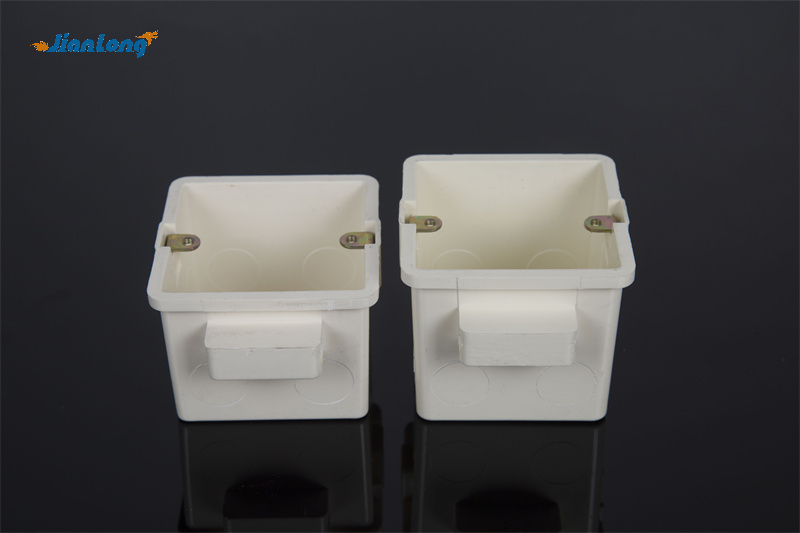 Распределительная коробка из ПВХ Распределительная коробка из ПВХ