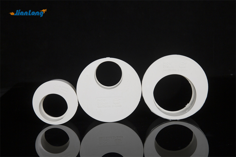 Пластиковые изделия Фитинги для труб из ПВХ