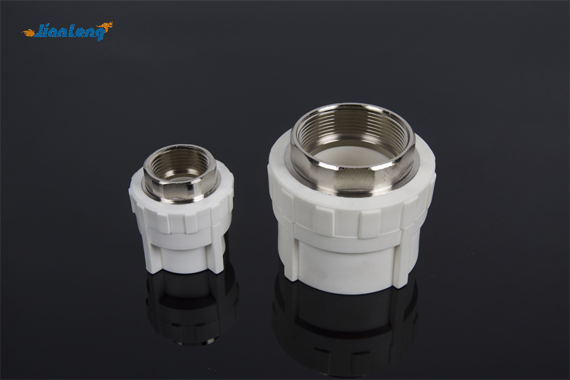 Внутреннее и внешнее резьбовое соединение