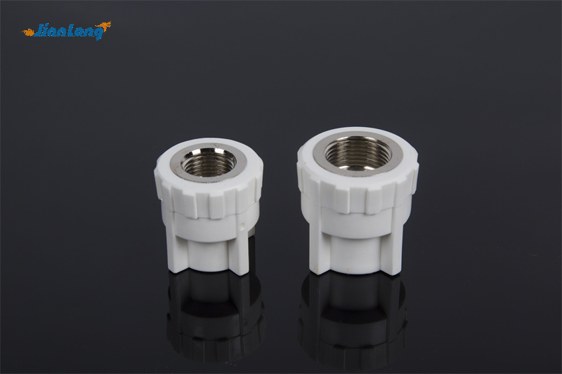 Внутреннее и внешнее резьбовое соединение