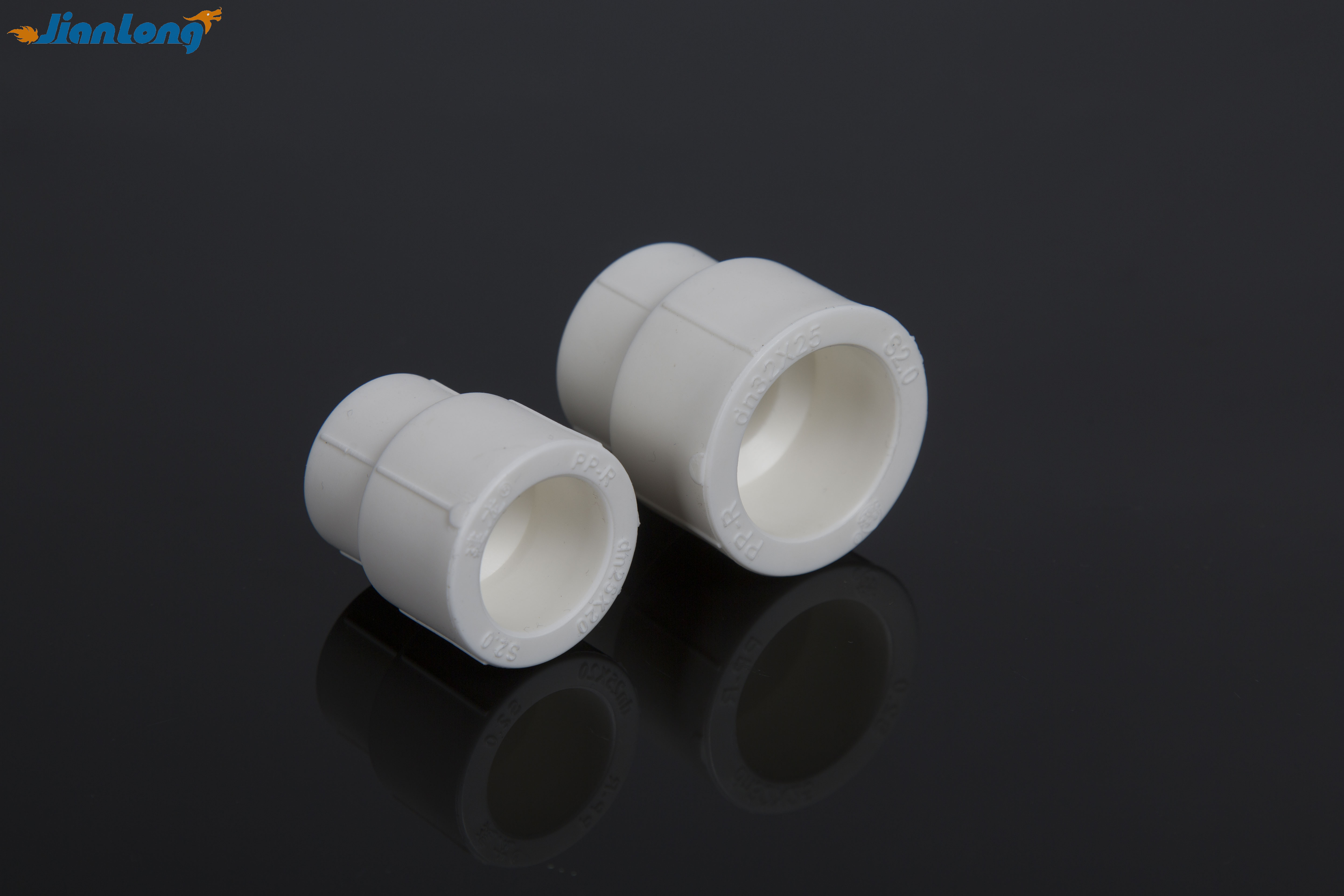 Редукционная втулка трубы