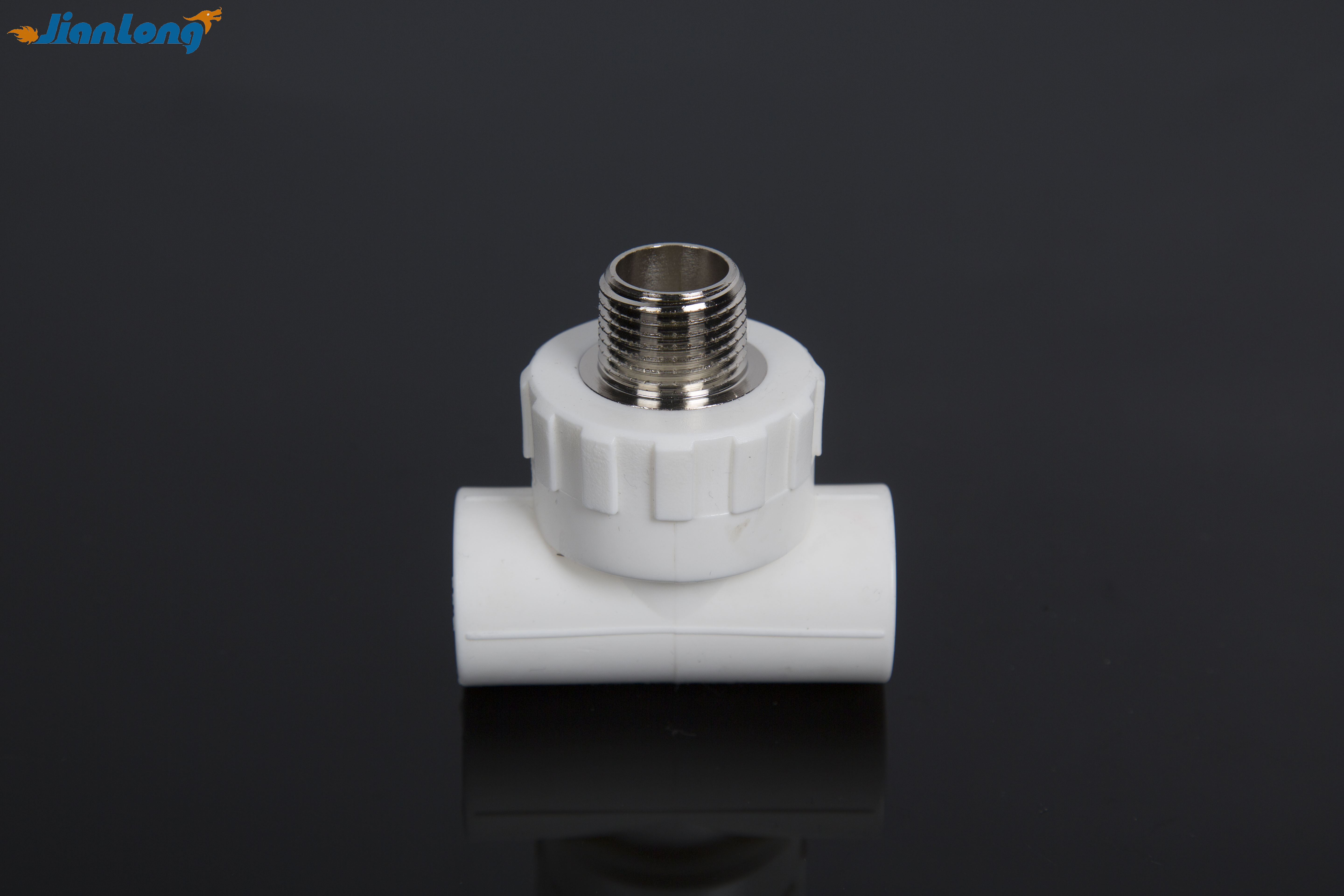 Тройник с внешней резьбой