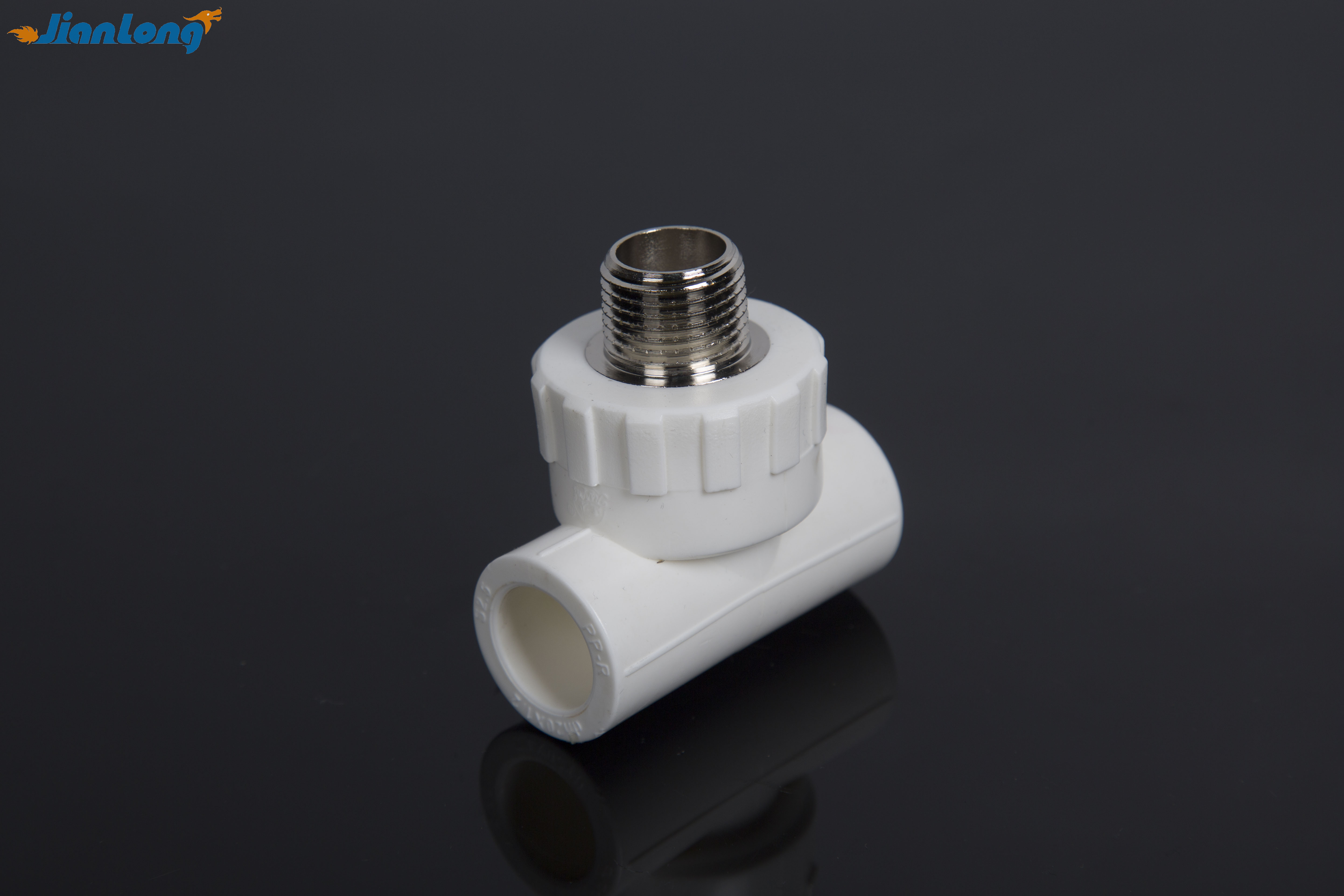 Тройник с внешней резьбой