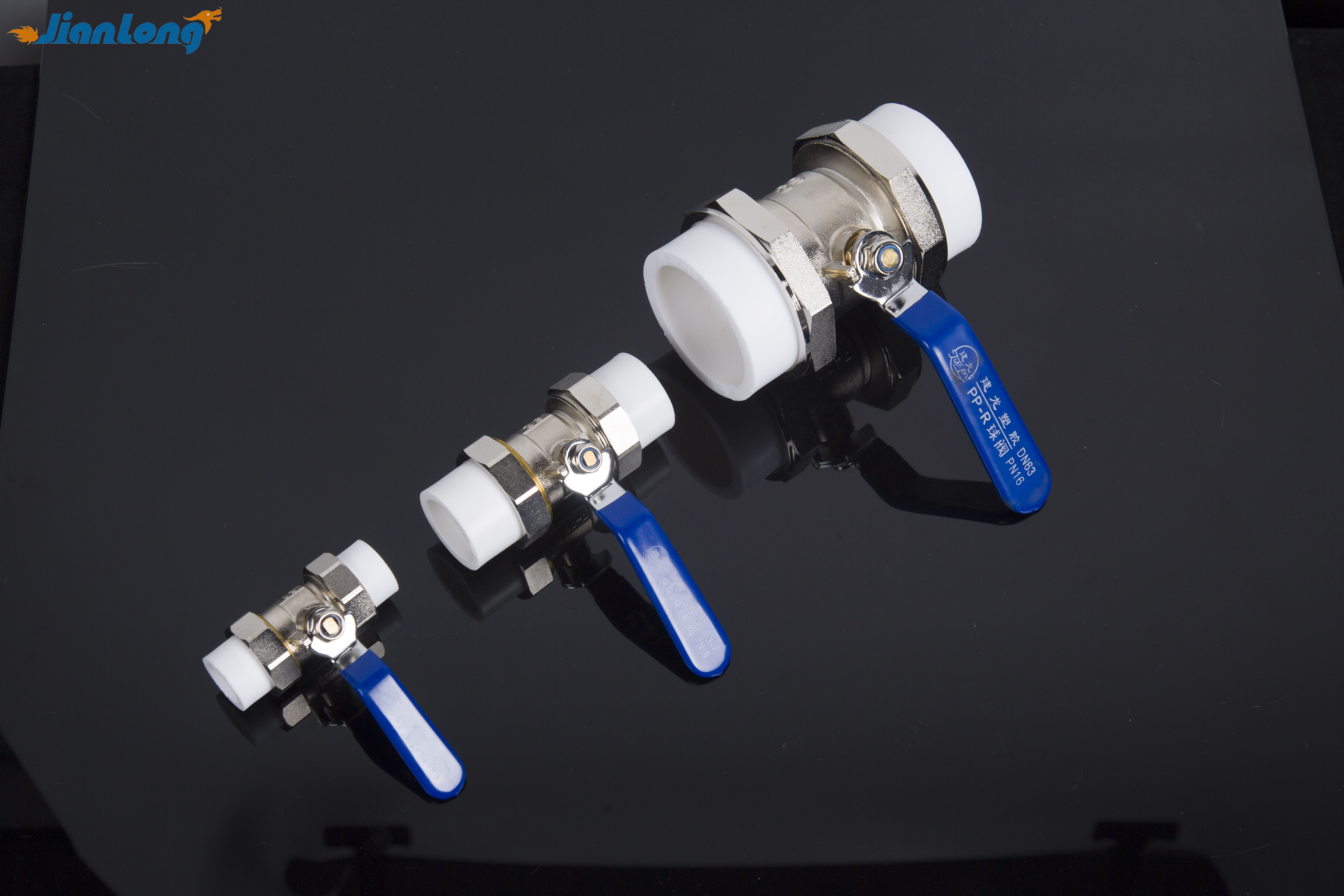 Медный шаровой кран с двойным соединением