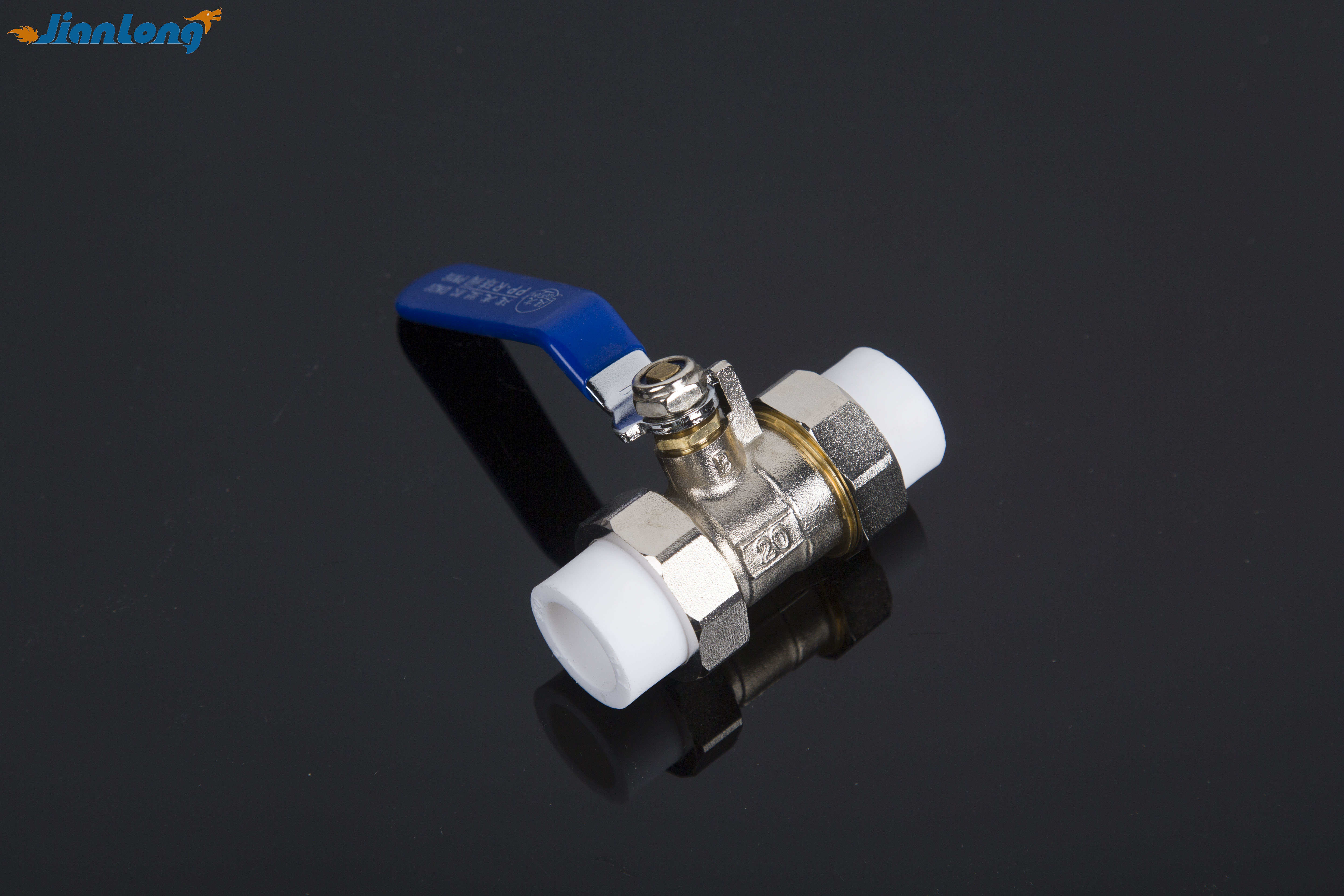 Медный шаровой кран с двойным соединением