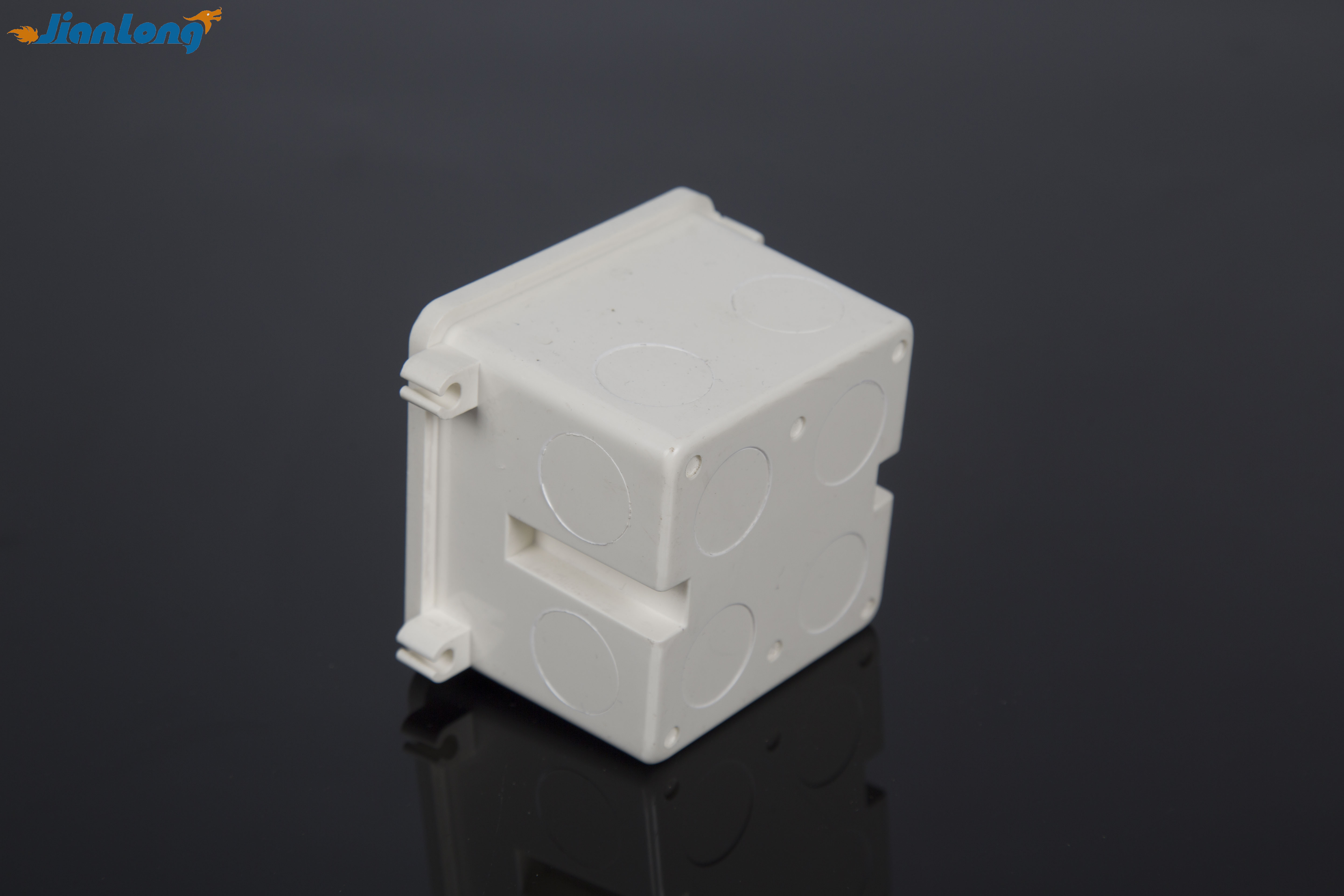 Коробка для заправки самонарезающей резьбы