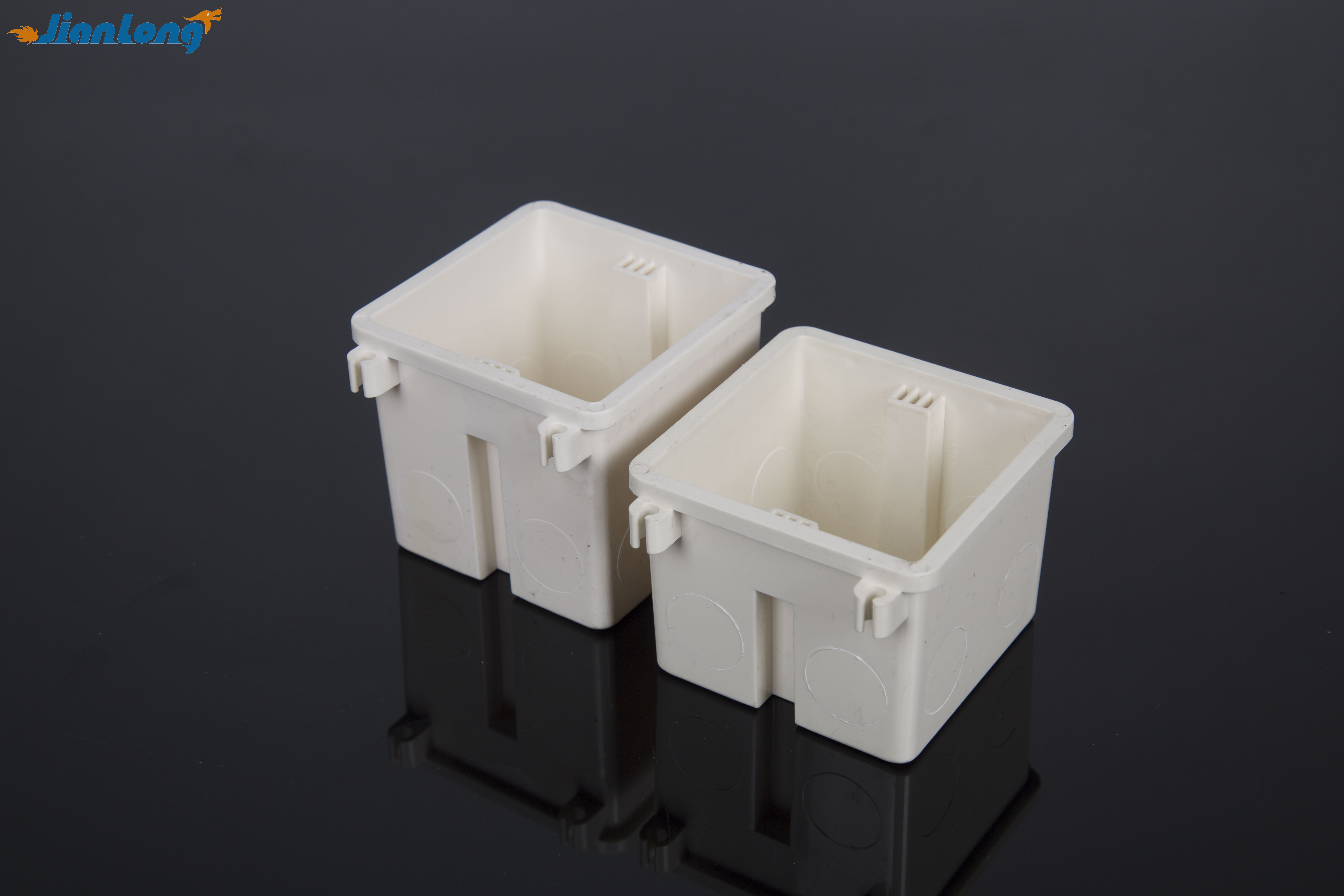 Коробка для заправки самонарезающей резьбы Коробка для заправки самонарезающей резьбы