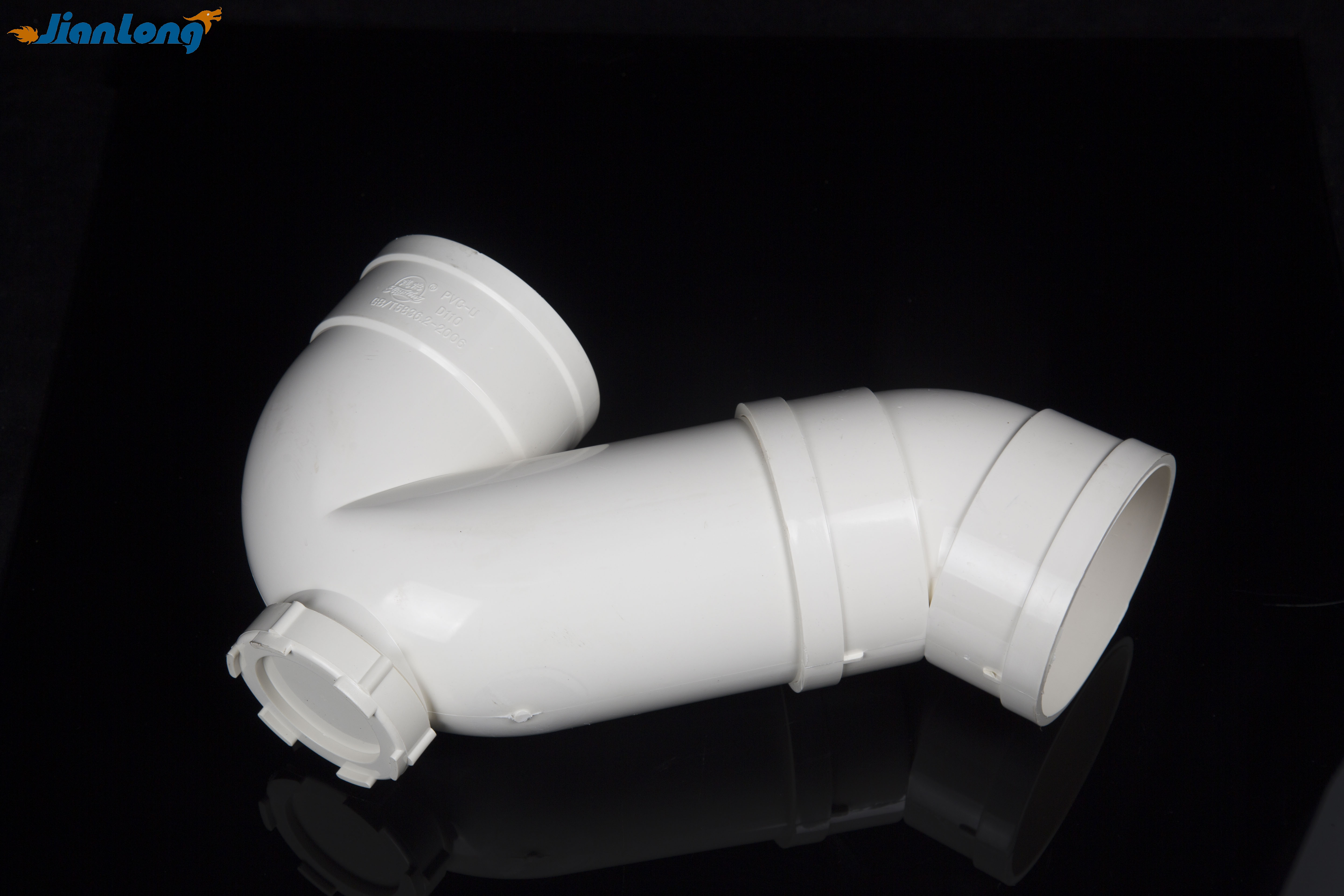 Пластиковое колено для труб