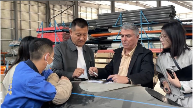 Jay from Singapore visited Jianlong Plastics and the factory