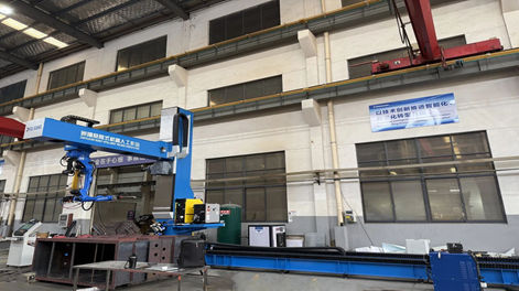 Los robots de soldadura Zhouxiang han resuelto el desafiante problema de soldar grandes tanques de aceite para transformadores.