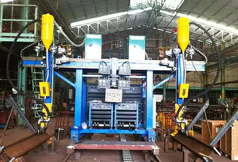 Un agente de Vietnam encargó dos juegos de máquina soldadora de doble columna SXBH20 a nuestra empresa.
