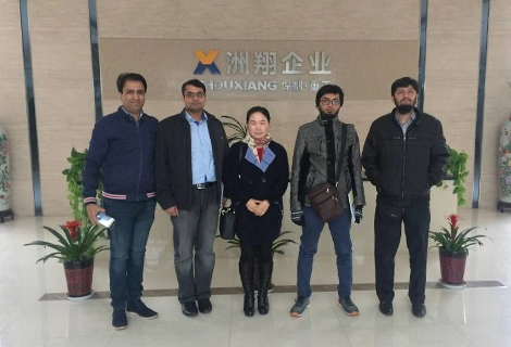 Empresa de construcción de Pakistán compra equipos de estructura de acero de alta calidad