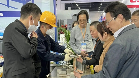 【Zhou Xiang】La exposición está llena de cosechas