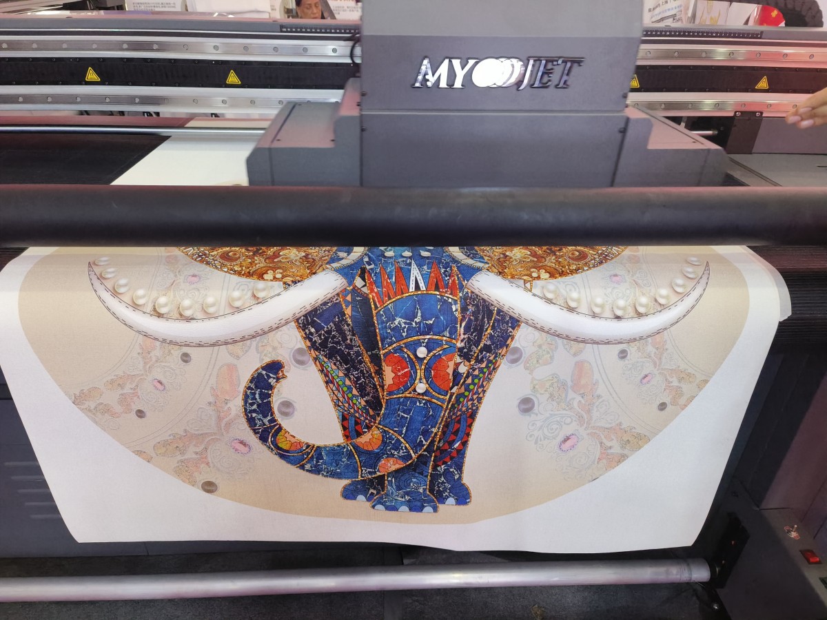 3b7fe1a1ab8a451e909572520964baea_origin(3).jpg 3b7fe1a1ab8a451e909572520964baea_origin(3).jpg