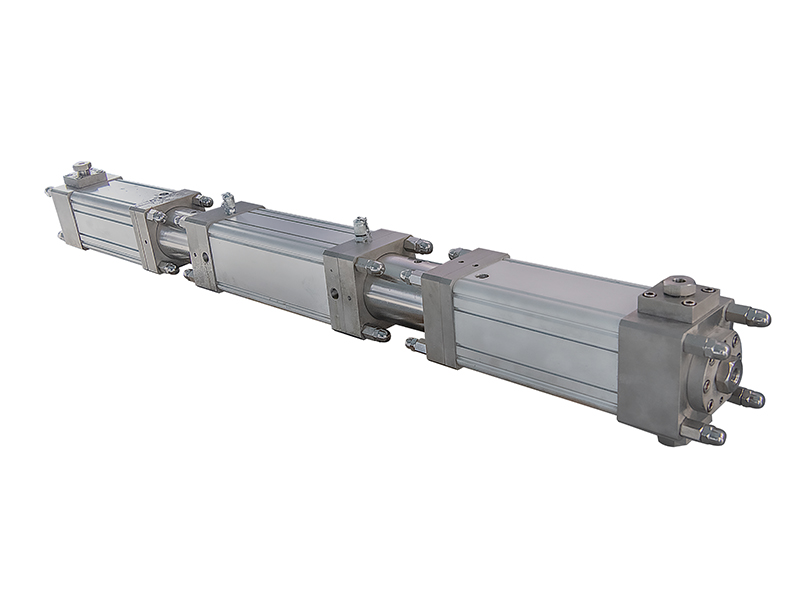 Bomba de refuerzo de gas impulsada por líquido