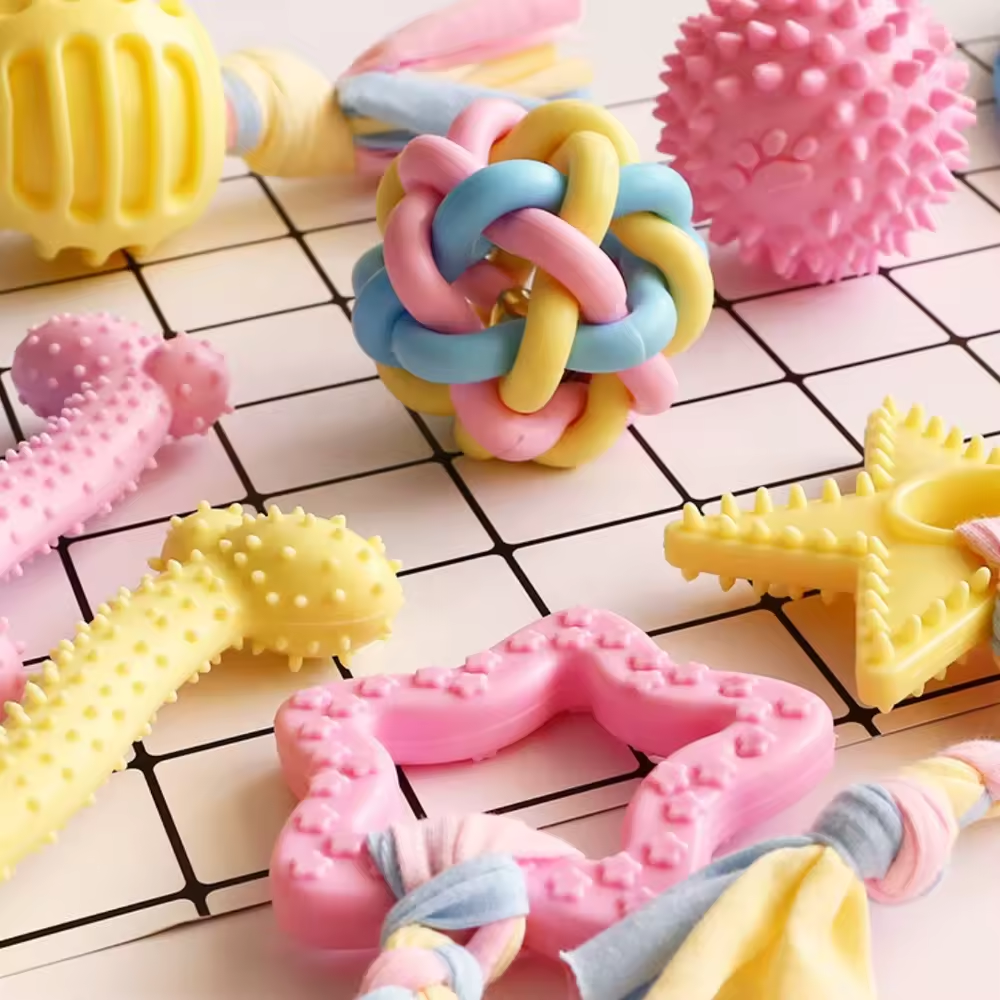 Wholesale Interactive Pink Rubber Tooth Cleaning Dog Chew Ball Pet Toys