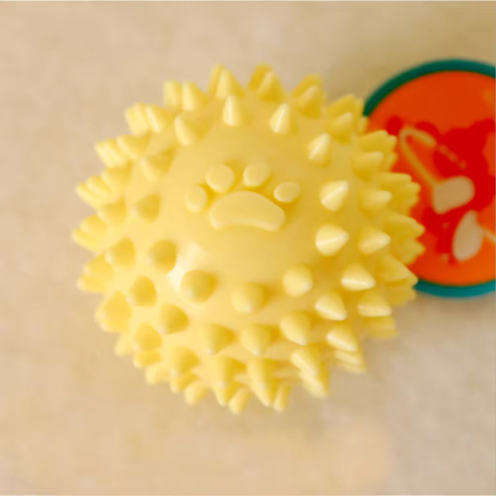 Indestructible Rubber Chew Dog Squeaky Ball Dog Pet Toys For Teeth Cleaning